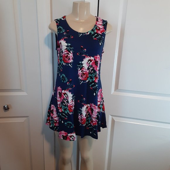 Dark Blue & Floral Print Sleeveless V Neck Tunic Top - Picture 6 of 12